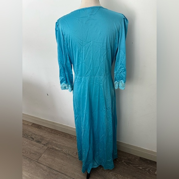 Vintage 70’s Goddess Nightgown L/XL Blue Nylon Gown Made in Greece Lingerie - Picture 4 of 6